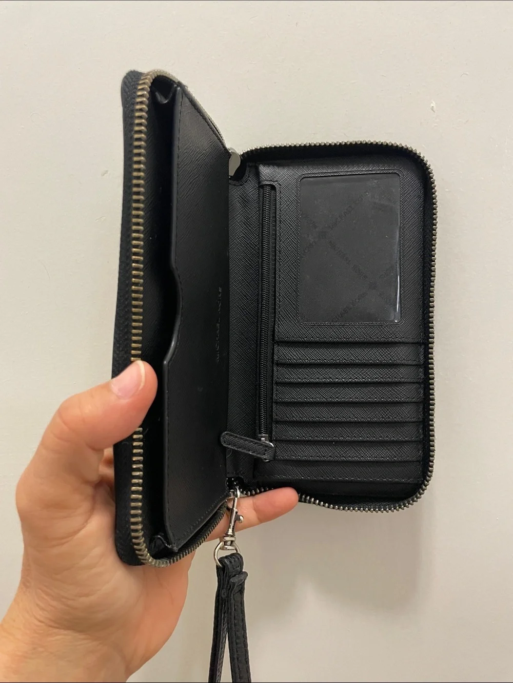 EUC Michael Kors Black Studded Leather Wristlet - Picture 12 of 16